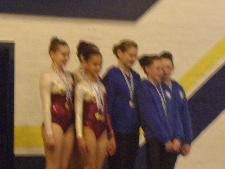 Grade 3 WG of Laura Mcmillan, Sarah Finlay and Holly Kelly win gold in Dynamic